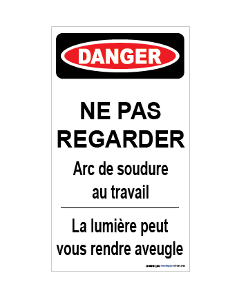 Danger ne regardez pas le soudeur à l’arc au travail